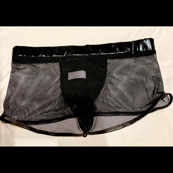 Mens mesh square cut briefs. - Picture 2 of 3